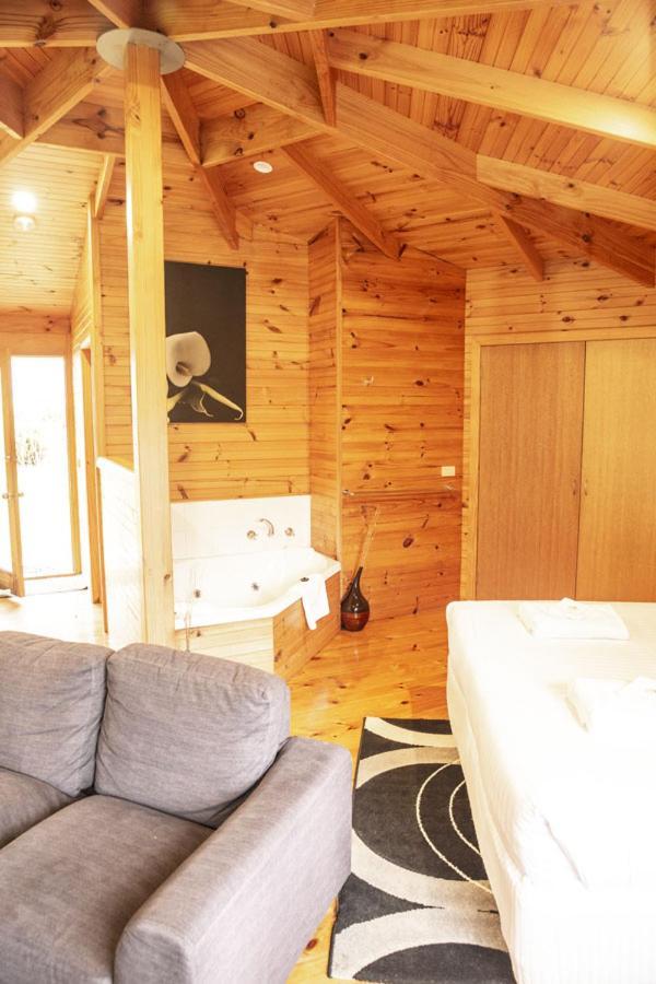 Little Norfolk Bay Events And Chalets Taranna Exteriör bild
