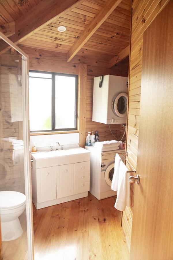 Little Norfolk Bay Events And Chalets Taranna Exteriör bild